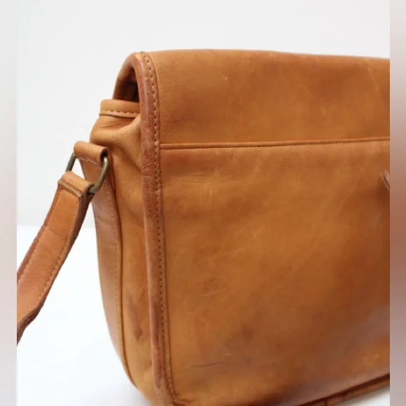 Vintage Coach Cafe flap cross body bag - Picture 4 of 16